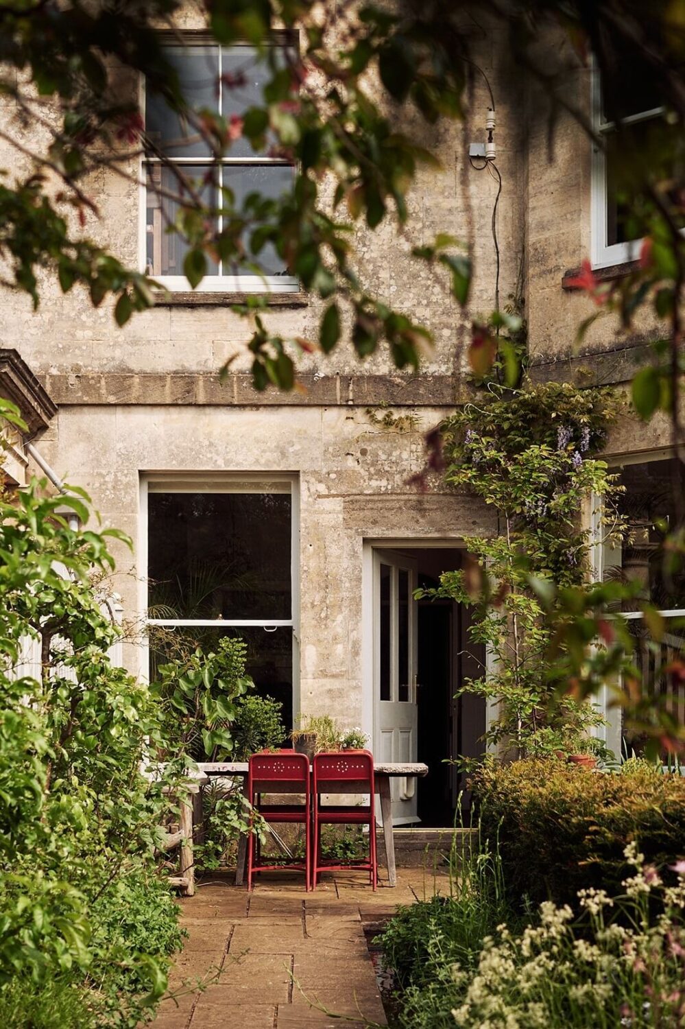 garden-terrace-historic-house-england-nordroom