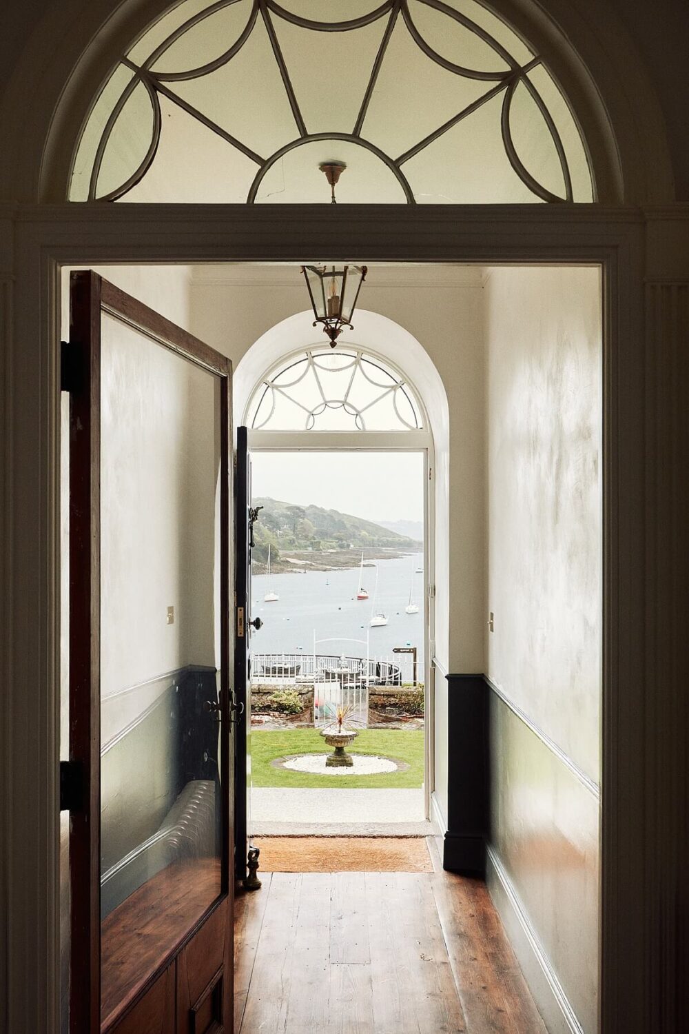 hallway-arched-doorway-ocean-view-nordroom