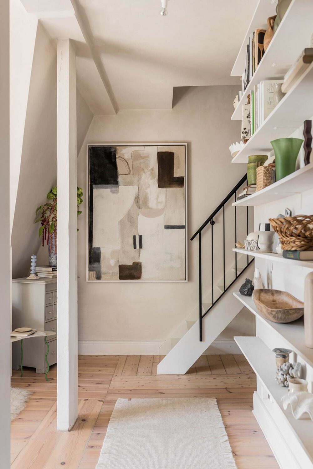 shelves-hallway-nordic-attic-apartment-nordroom