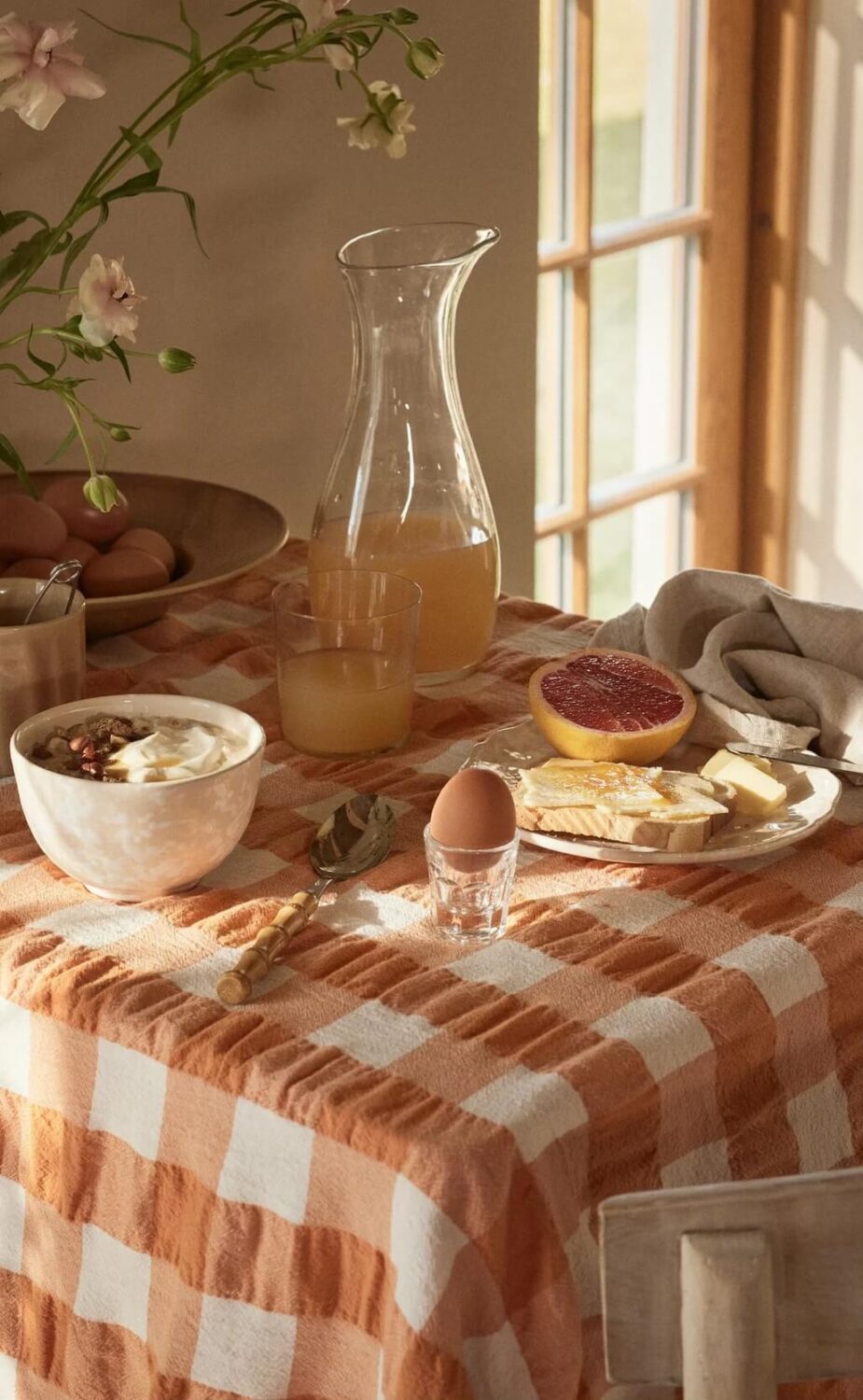 table-checkered-table-cloth-summer-house-nordroom