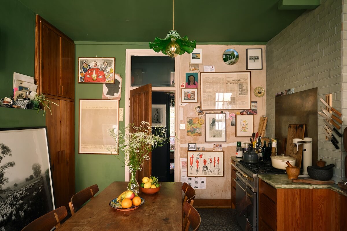 kitchen-dining-area-green-ceiling-nordroom