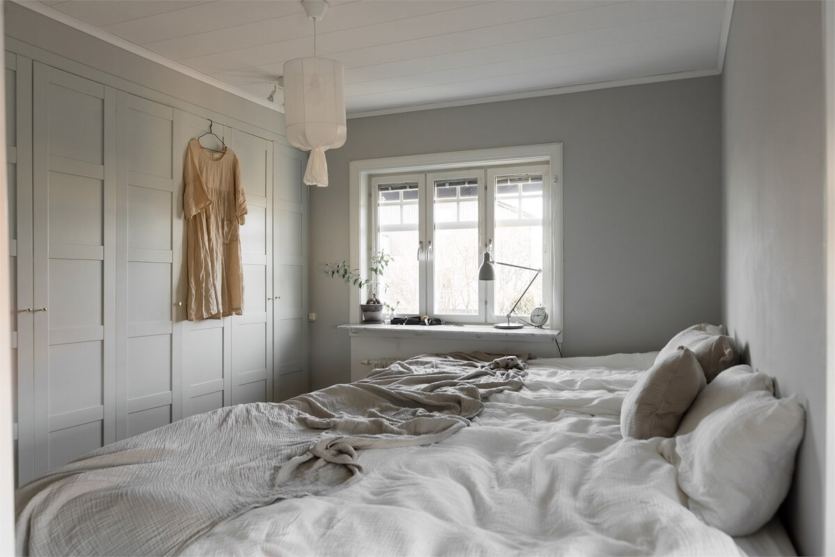 light-gray-bedroom-built-in-wardrobes-nordroom