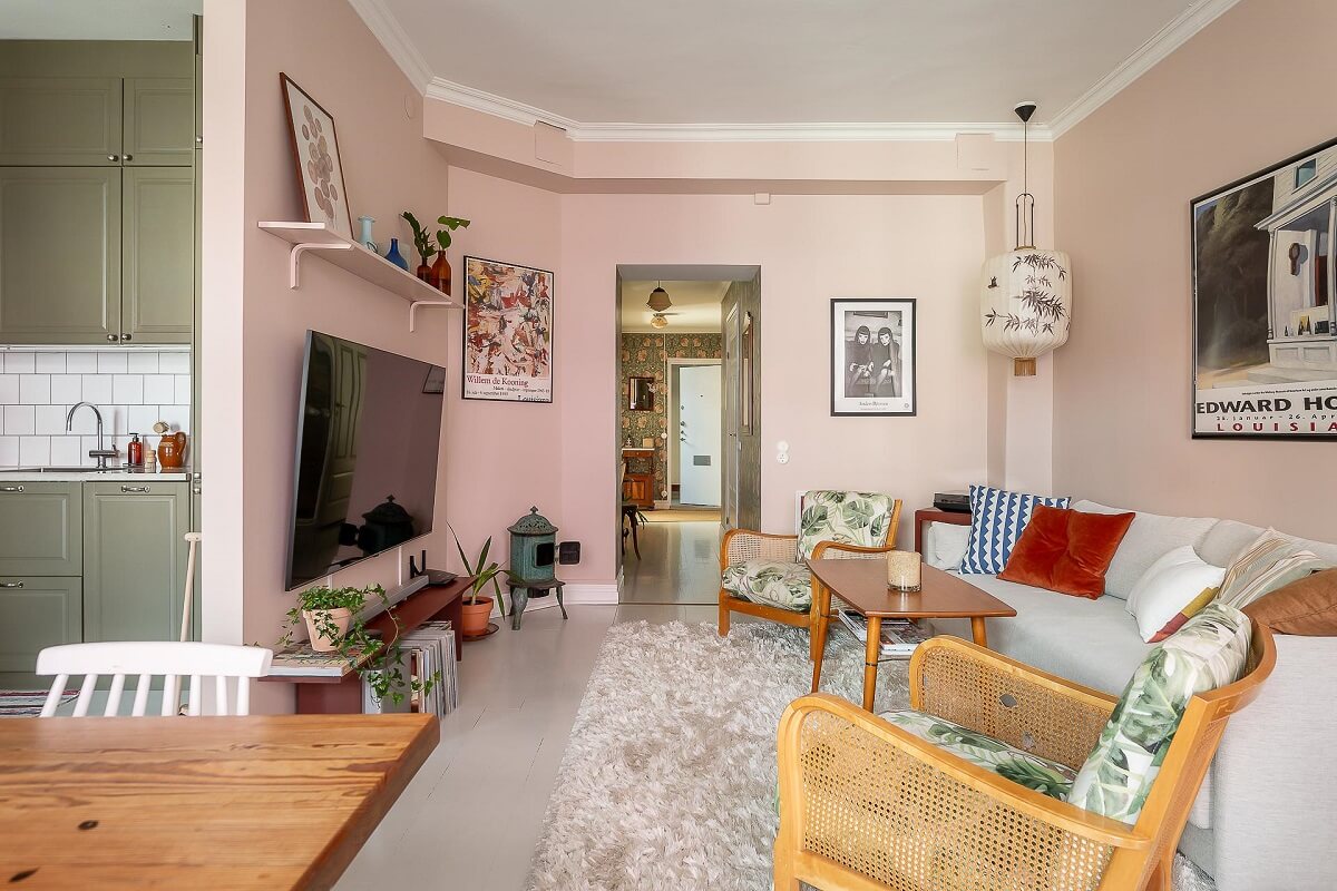living-room-light-pink-walls-white-floor-nordroom