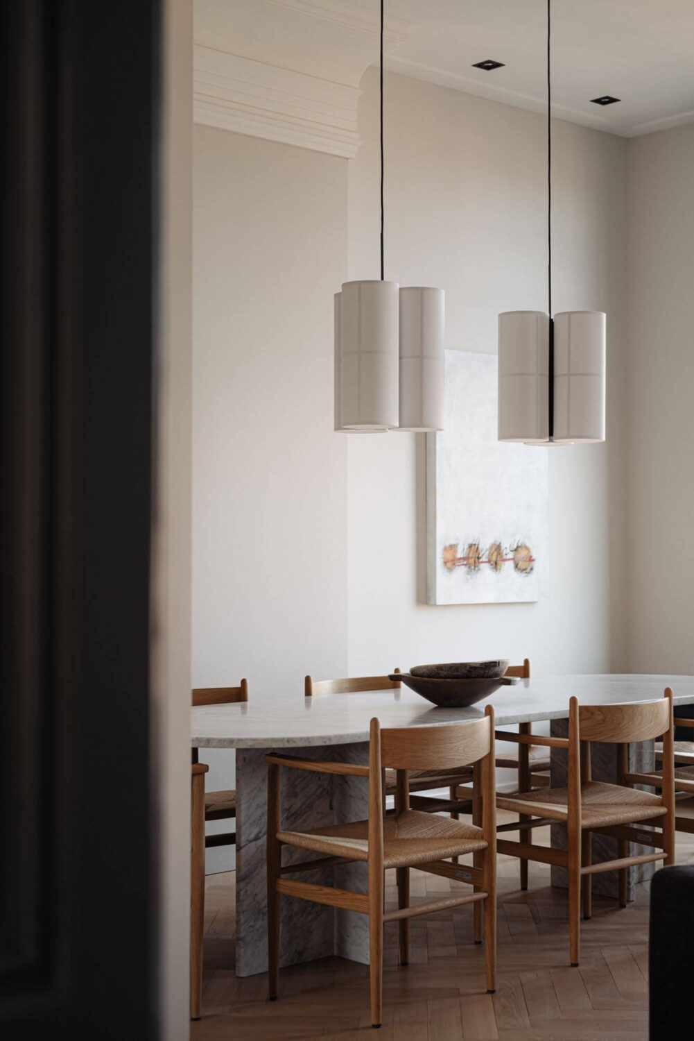scandinavian-design-dining-table-pendants-nordroom