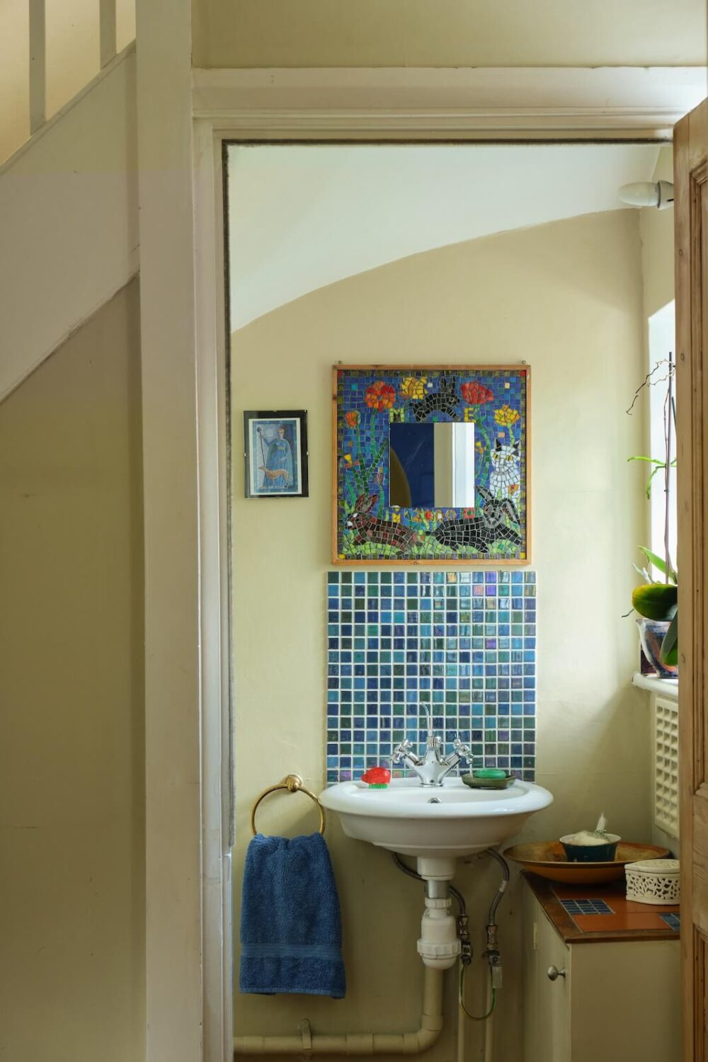 bathroom-blue-tiles-above-sink-nordroom