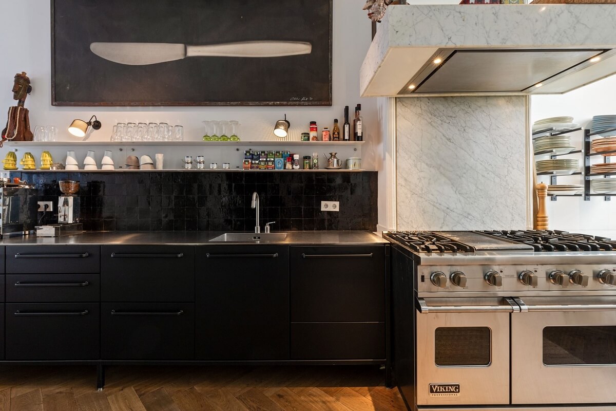 black-kitchen-cabinets-black-tiles-nordroom