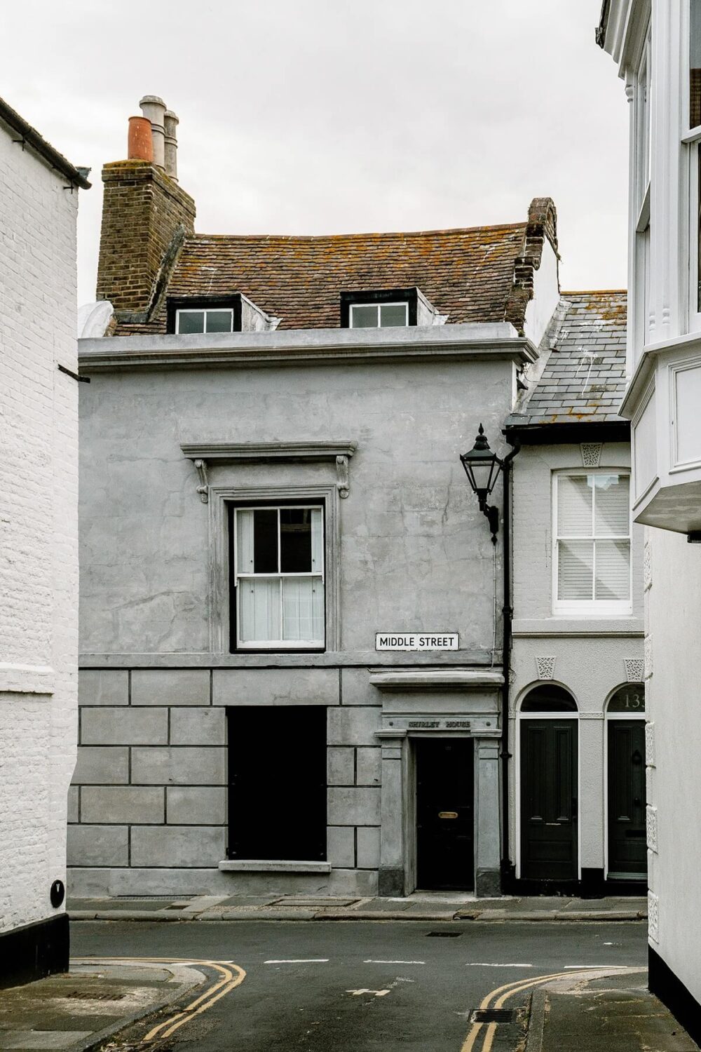 exterior-historic-house-england