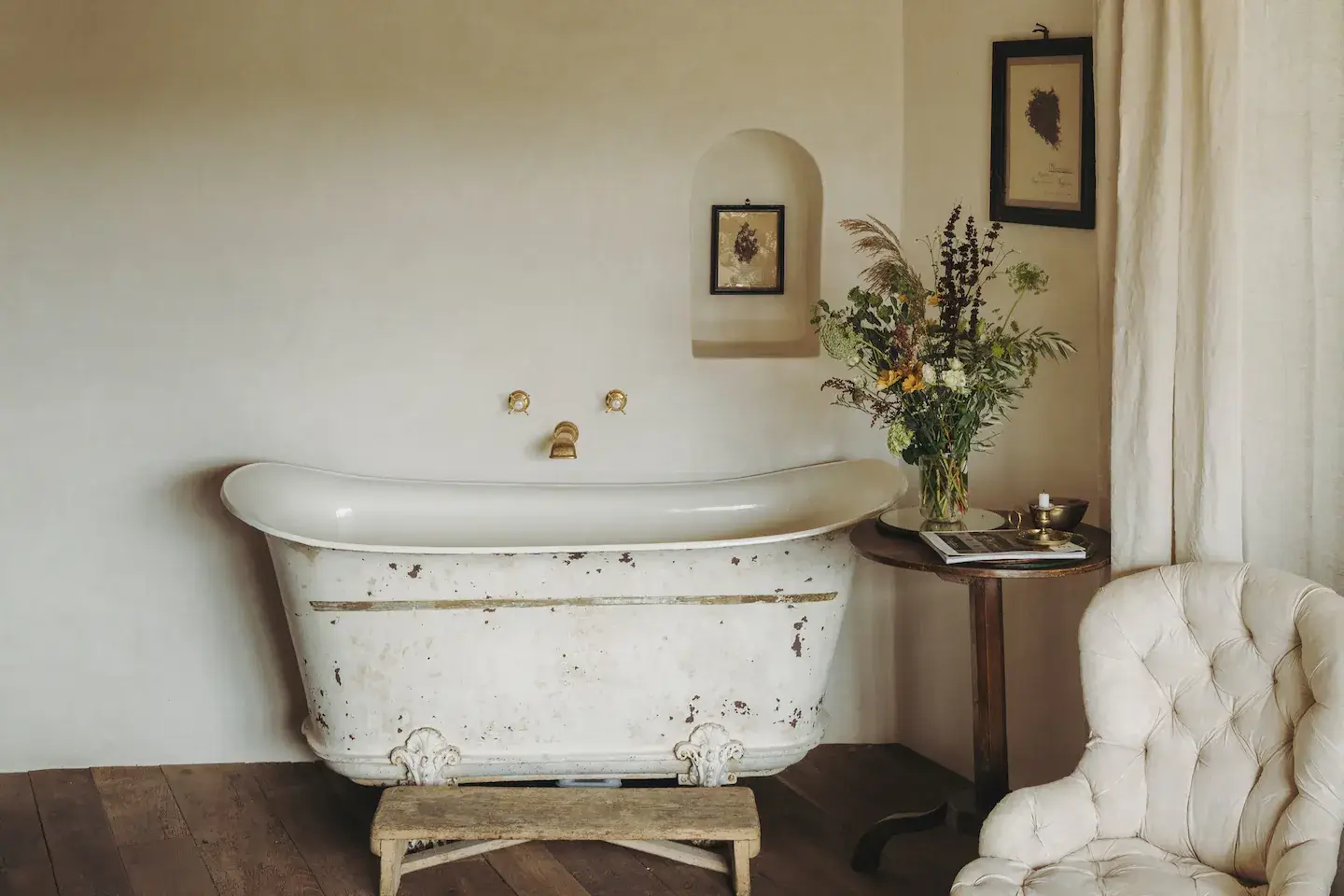 freestanding-bath-french-country-house-provence-nordroom