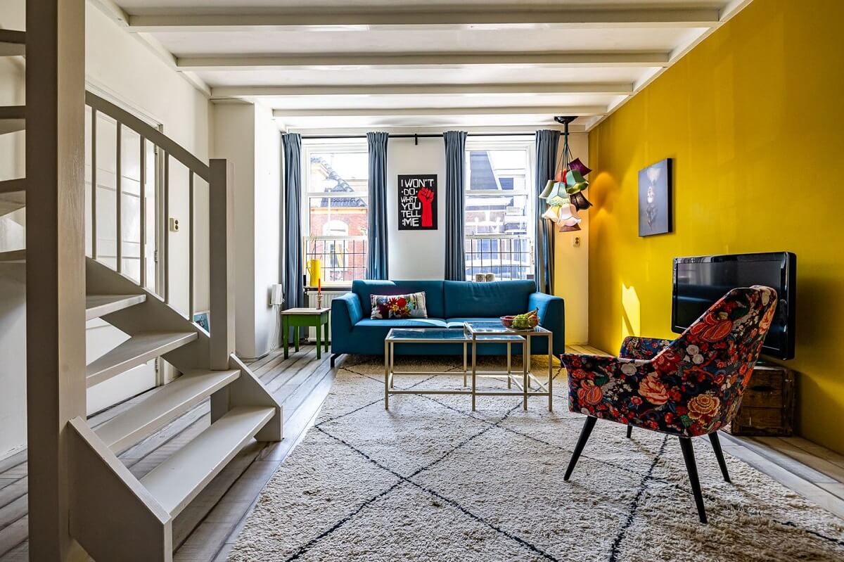 living-room-yellow-wall-nordroom
