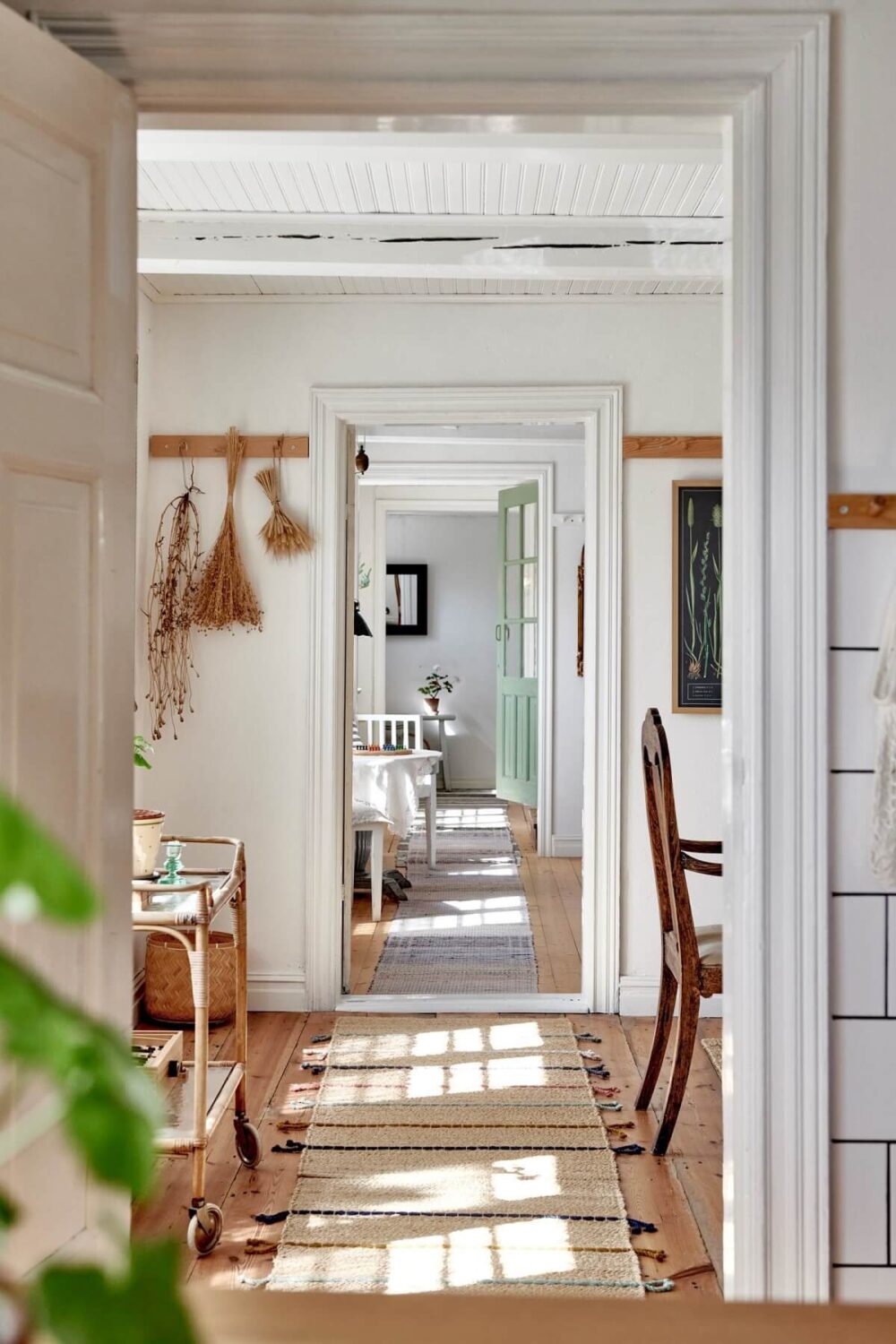 natural-light-wooden-floor-swedish-house-nordroom