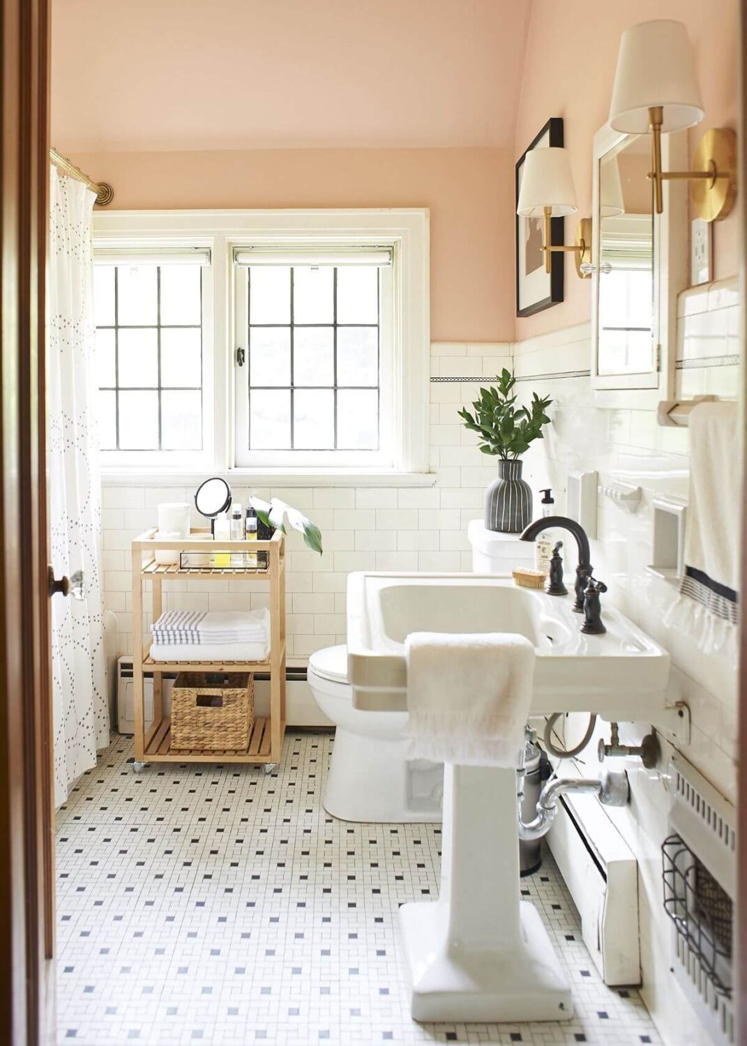 pink-ceiling-classic-black-white-bathroom-nordroom