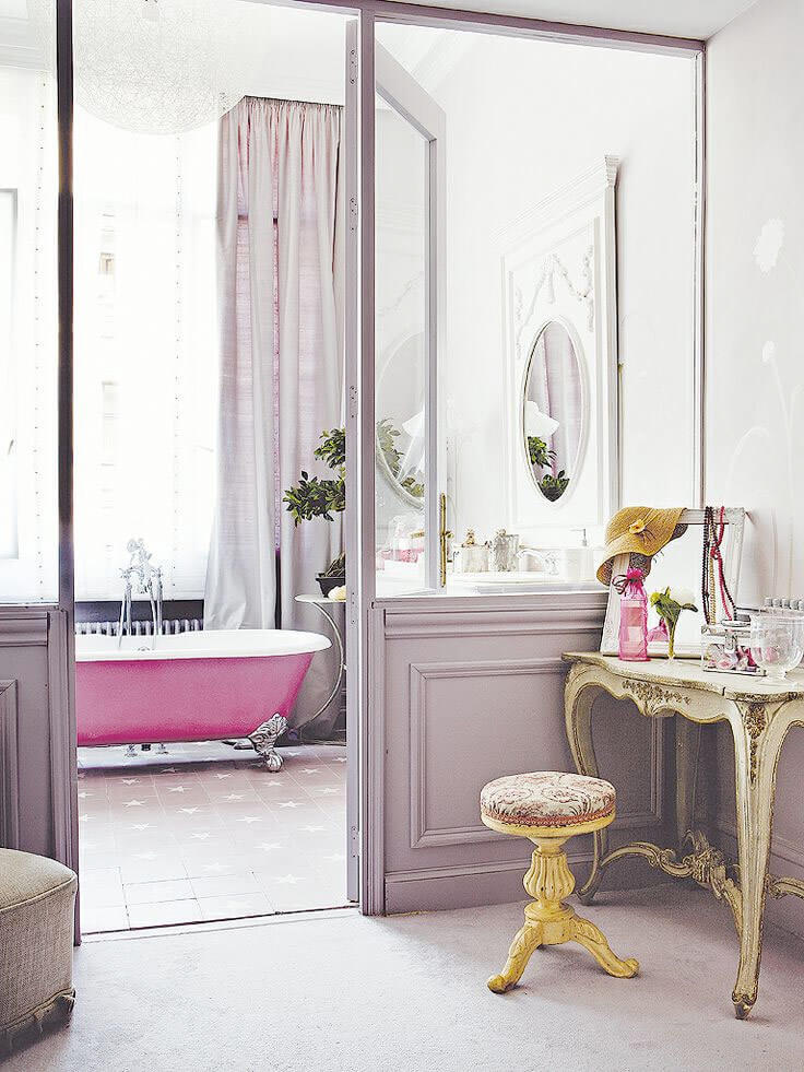 romantic-vintage-bathroom-pink-clawfoot-bath-nordroom
