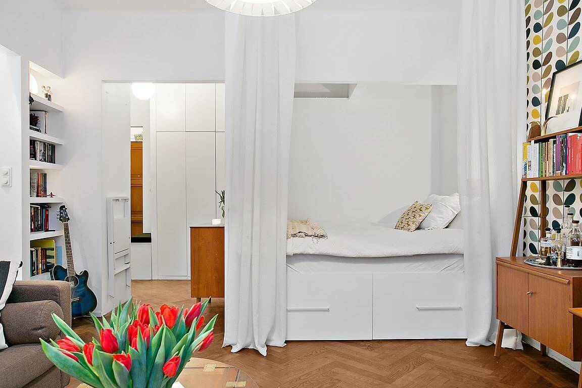 white-curtains-studio-apartment-wooden-floor-nordroom