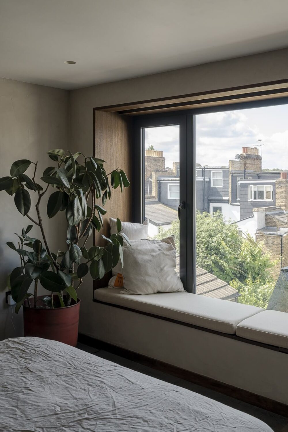 window-seat-master-bedroom-extension-nordroom
