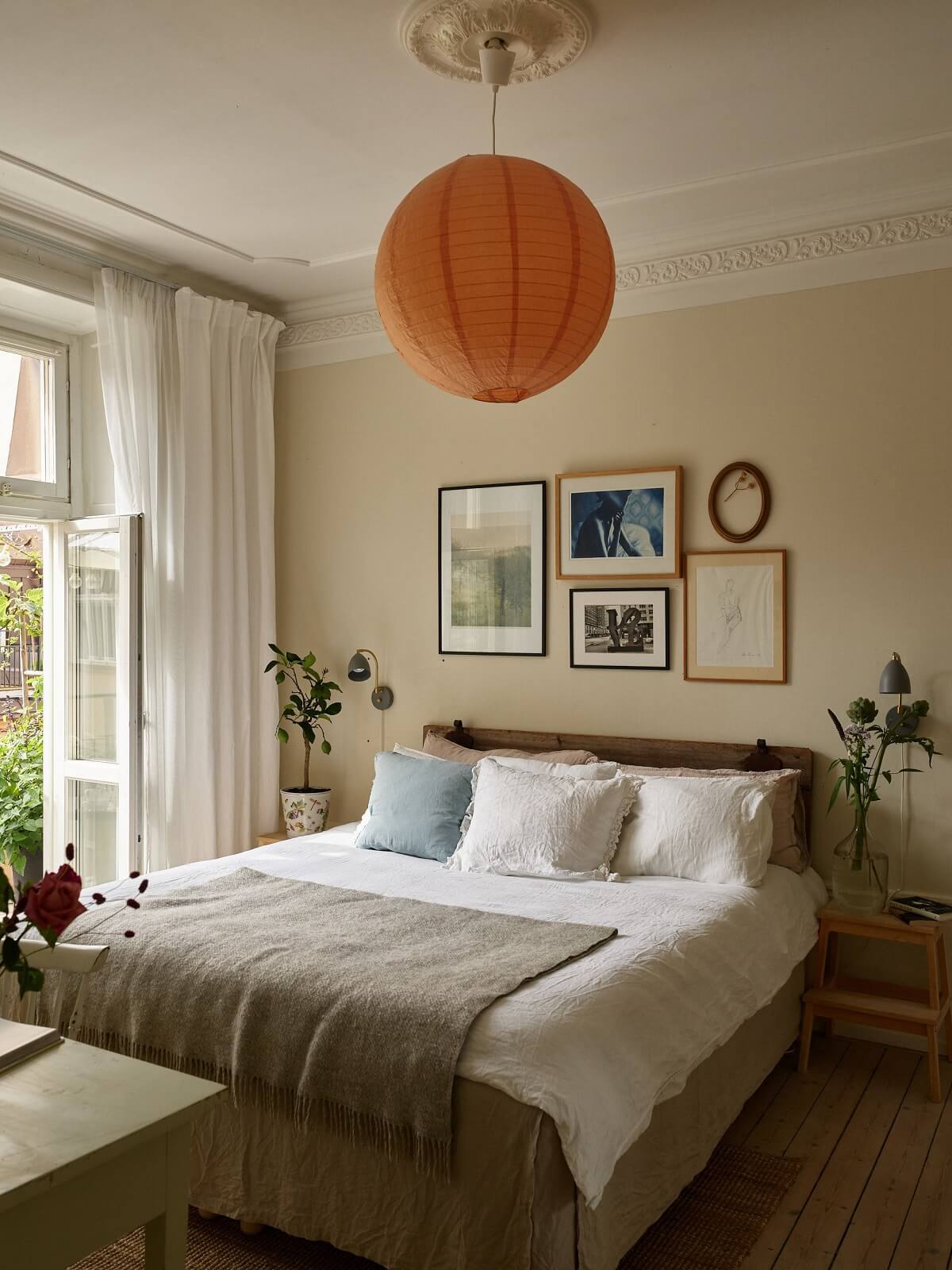 Beige Walls in a Serene Family Apartment in Sweden