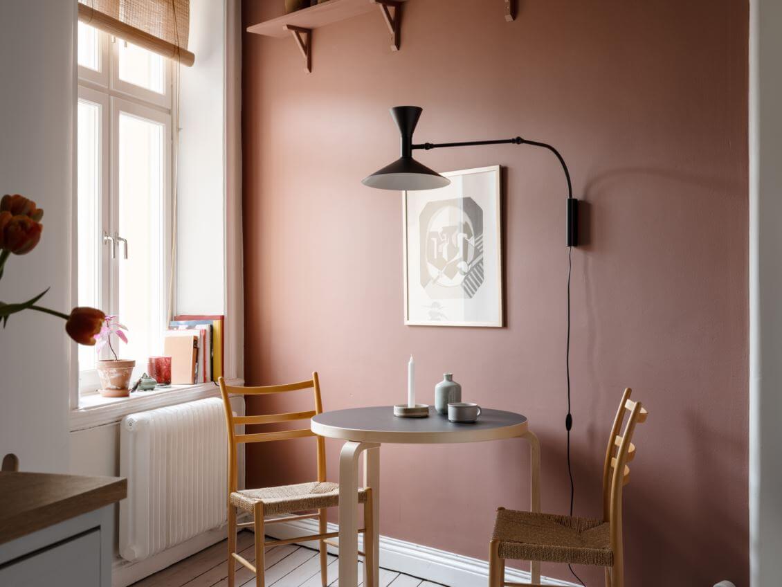 kitchen-breakfast-table-pink-wall-nordroom