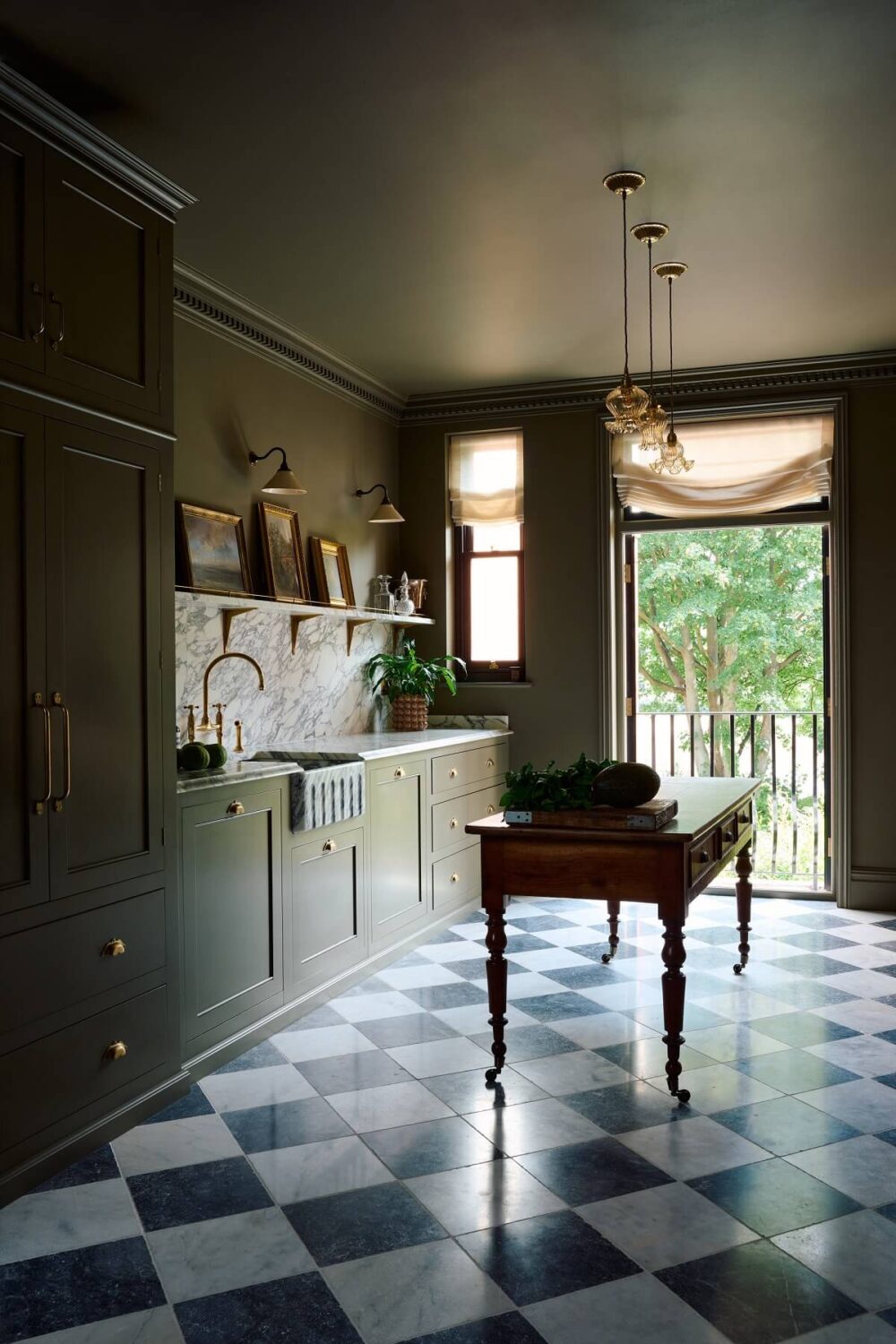 marble-checkerboard-floor-green-kitchen-historic-apartment-nordroom