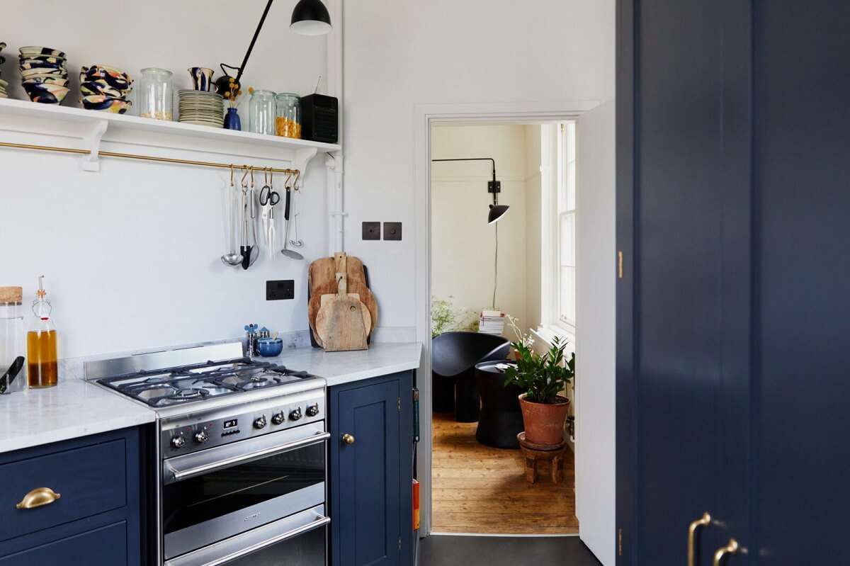 small-blue-devol-kitchen-london-apartment-nordroom