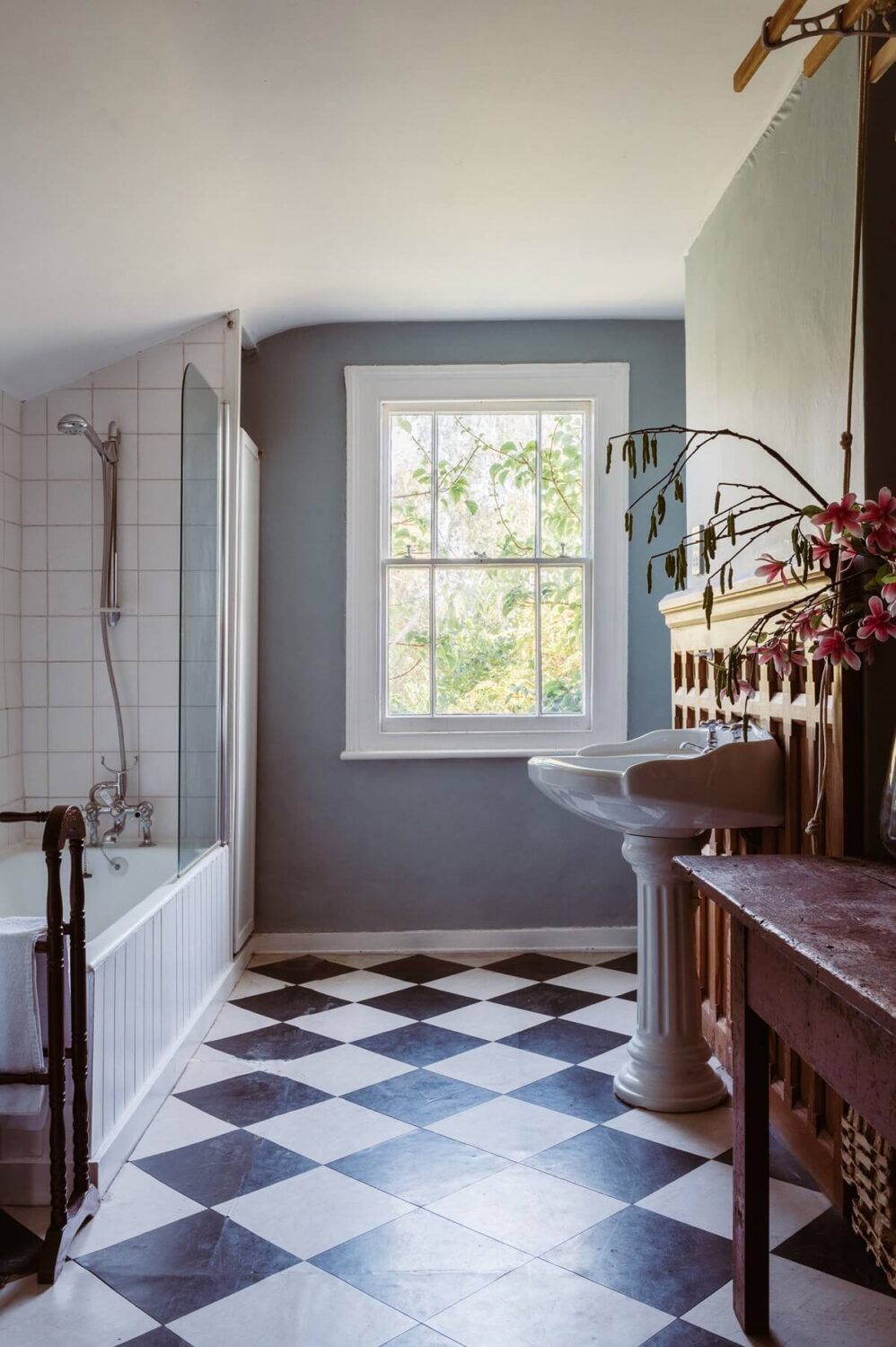 bathroom-checkerboard-floor-nordroom