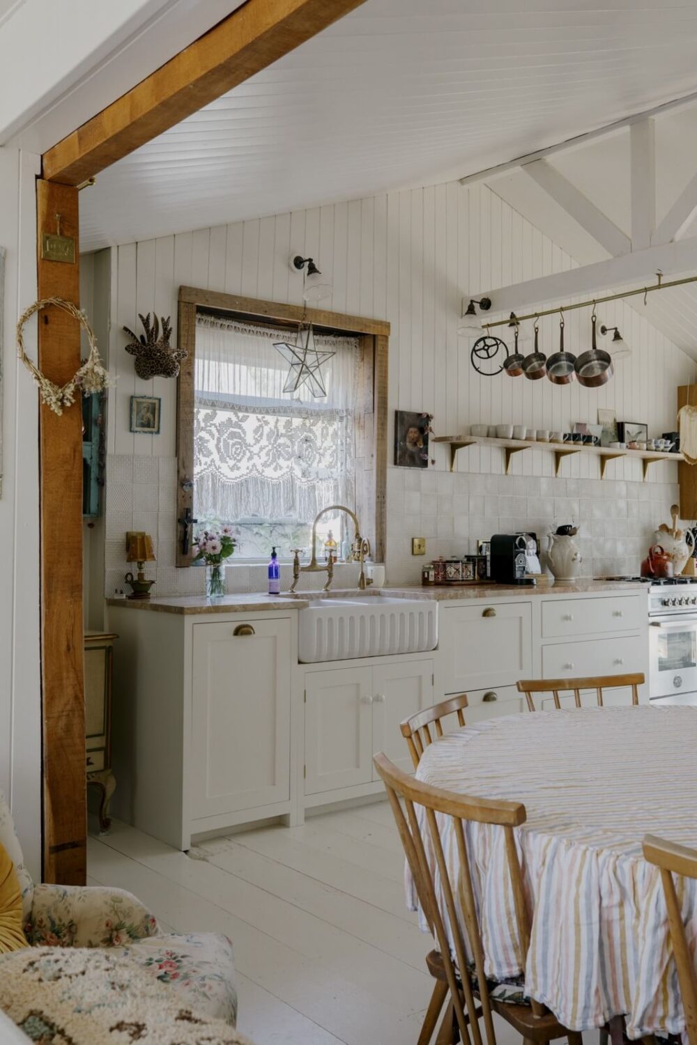 devol-kitchen-wooden-beam-nordroom