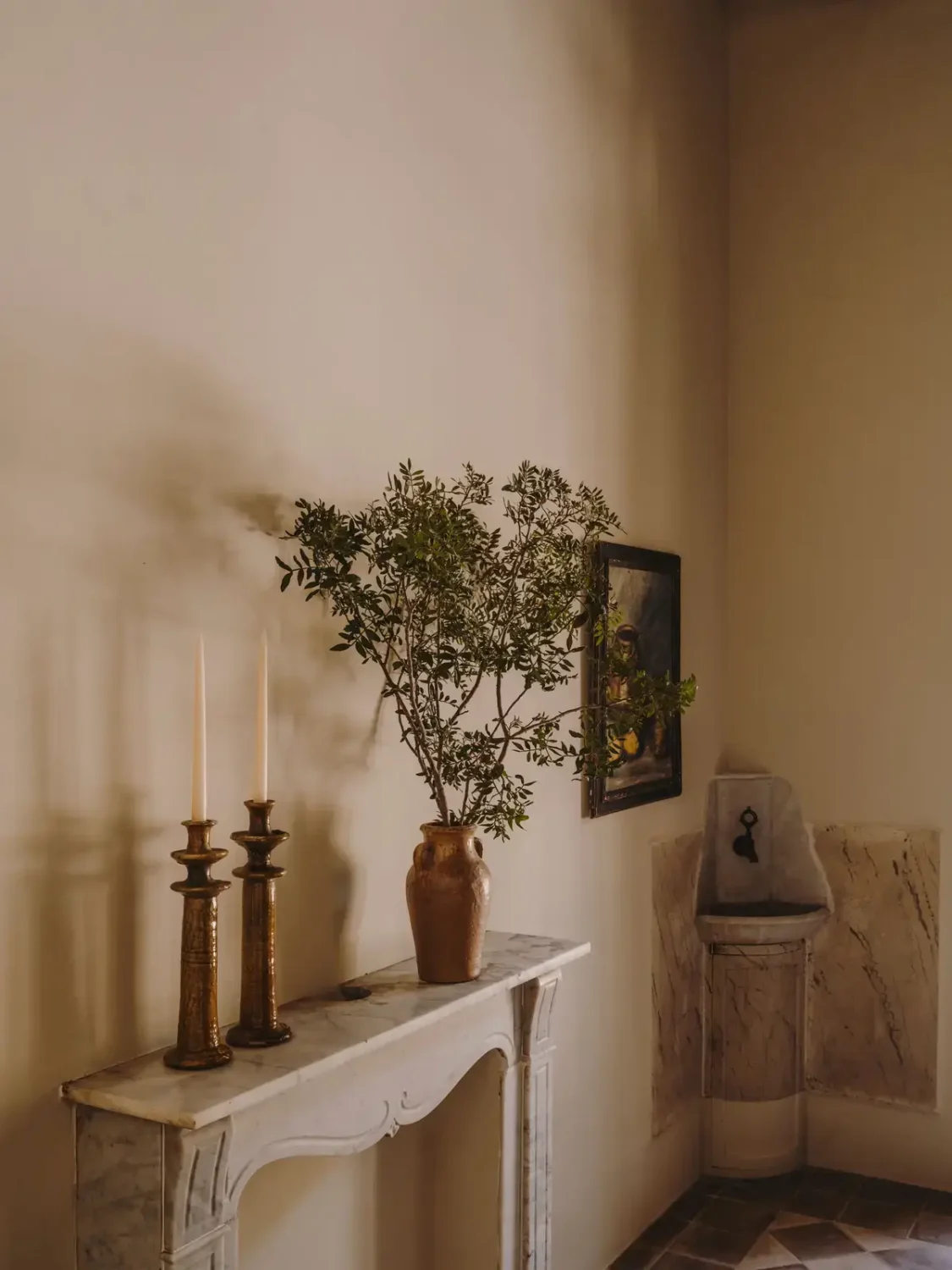 fireplace-mantel-detail-townhouse-majorca-nordroom