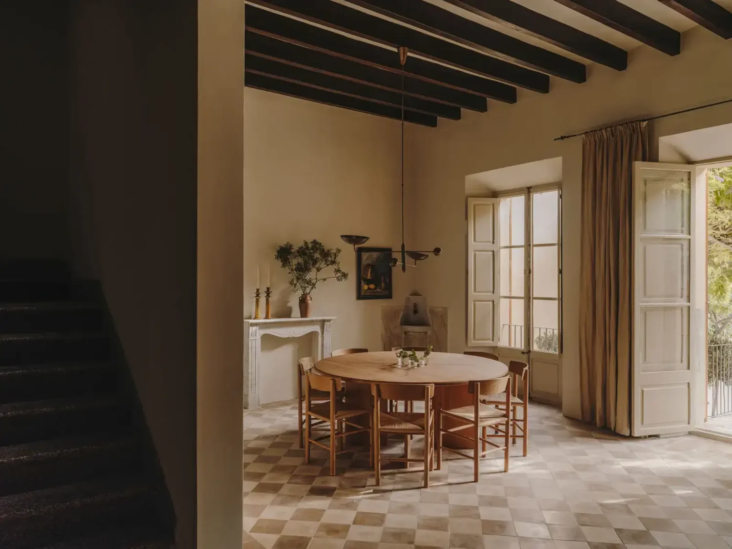 kitchen-dining-area-checkerboard-floor-tiles-nordroom