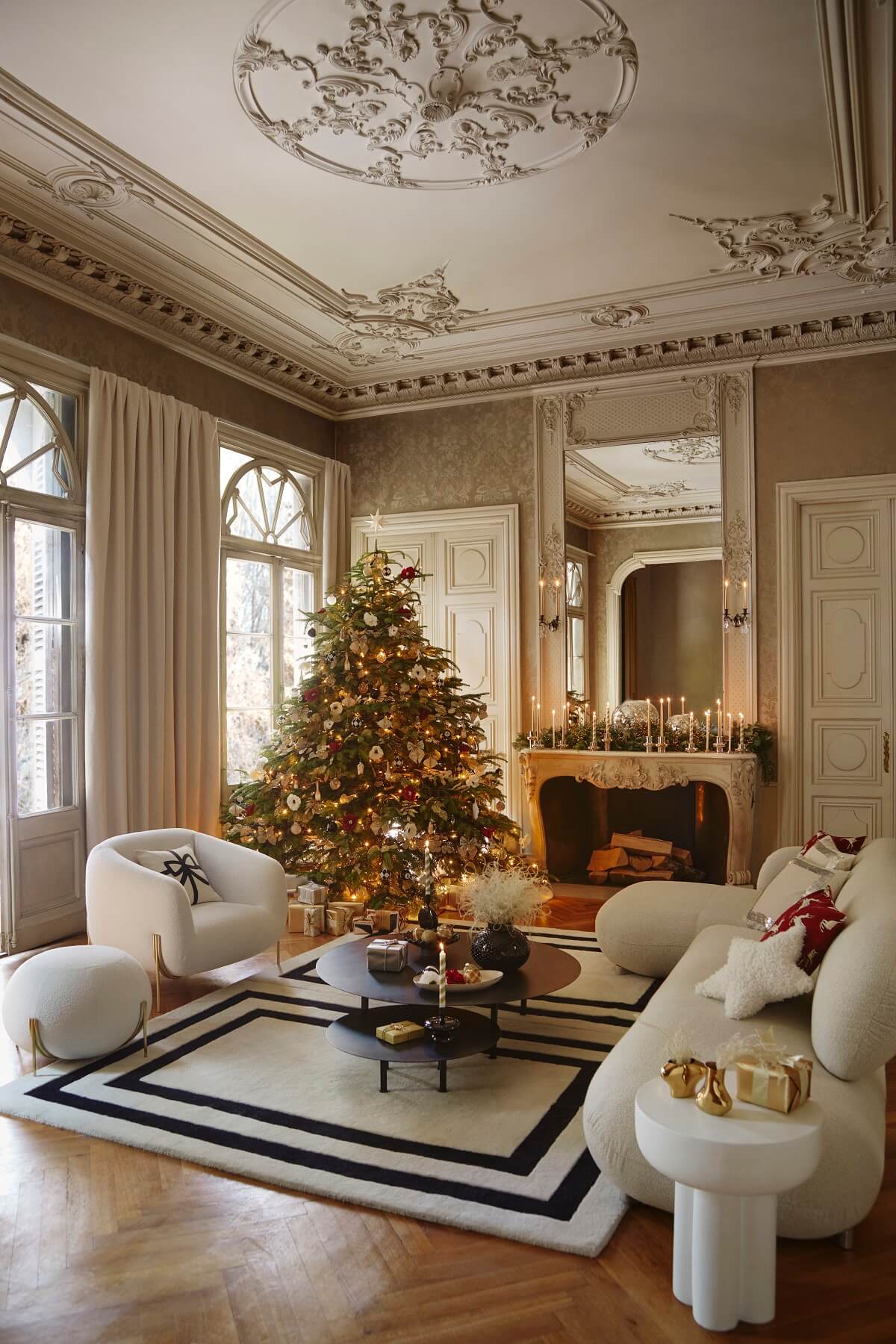 H&M HOME Christmas 2023: A Glittery and Joyful Holiday Season
