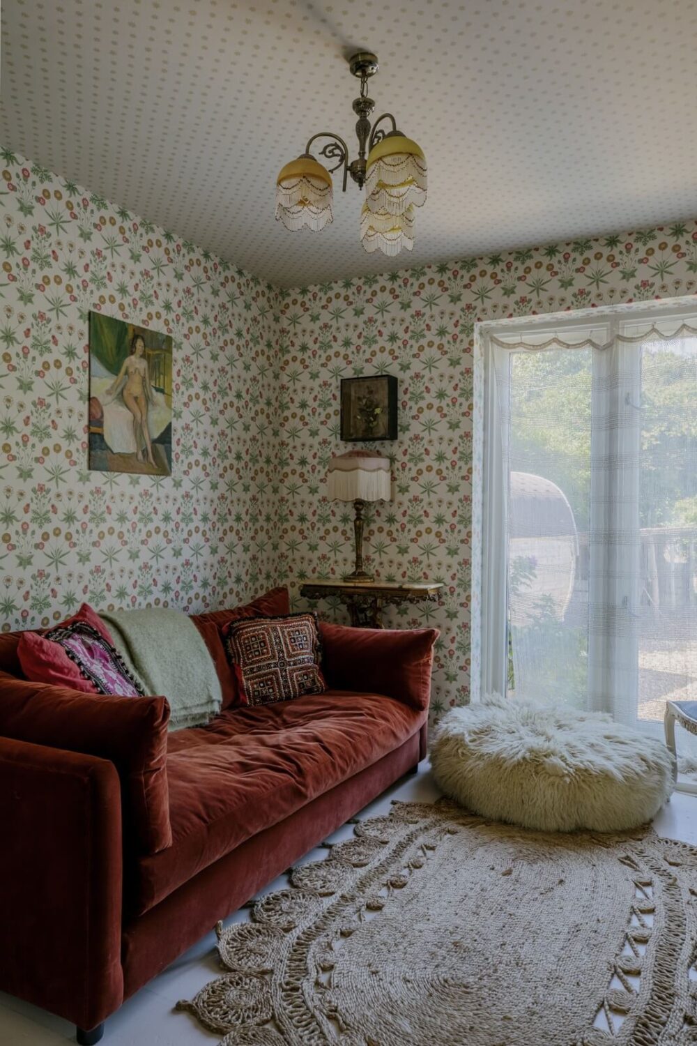 living-room-red-sofa-wallpaper-nordroom
