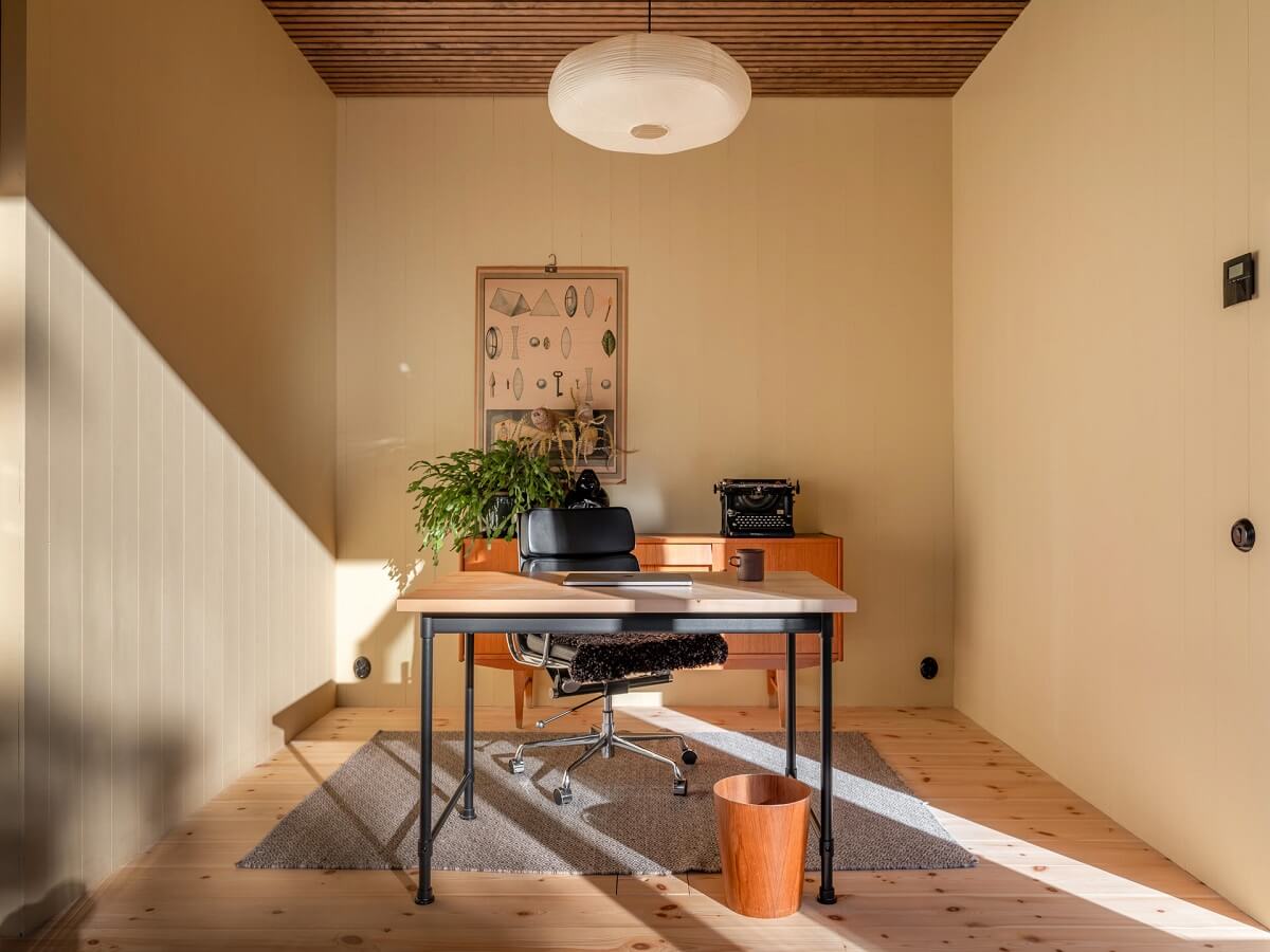 home-office-wooden-home