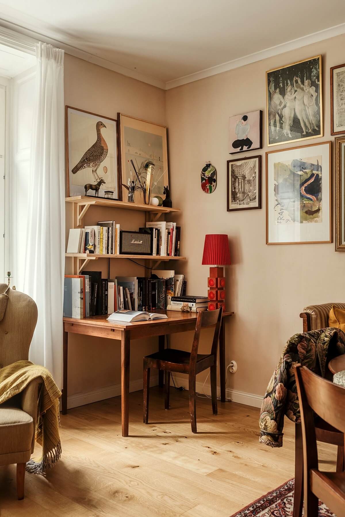 Gallery Detail: A Vintage Style Apartment In Stockholm