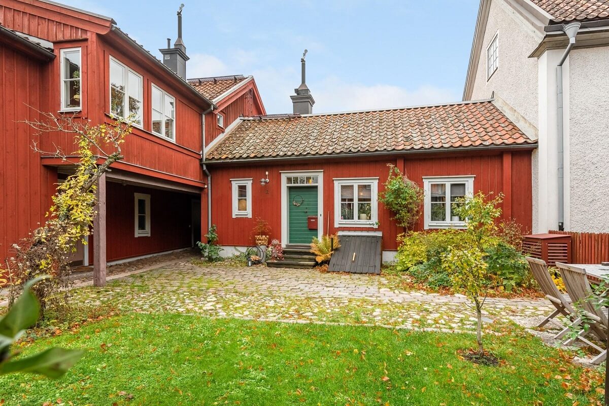 red swedish courtyard house