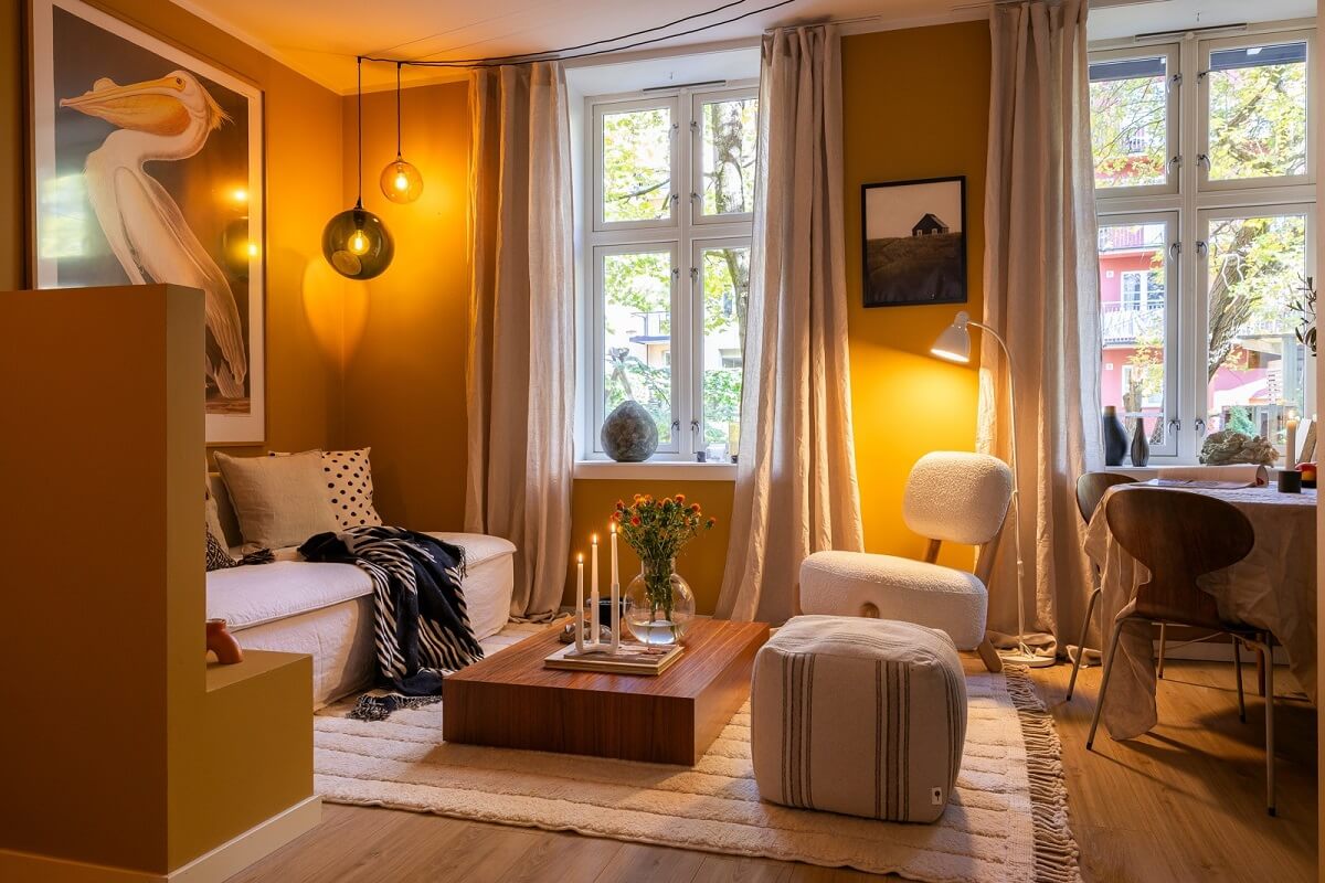 An Oslo Apartment with a Yellow Living Room