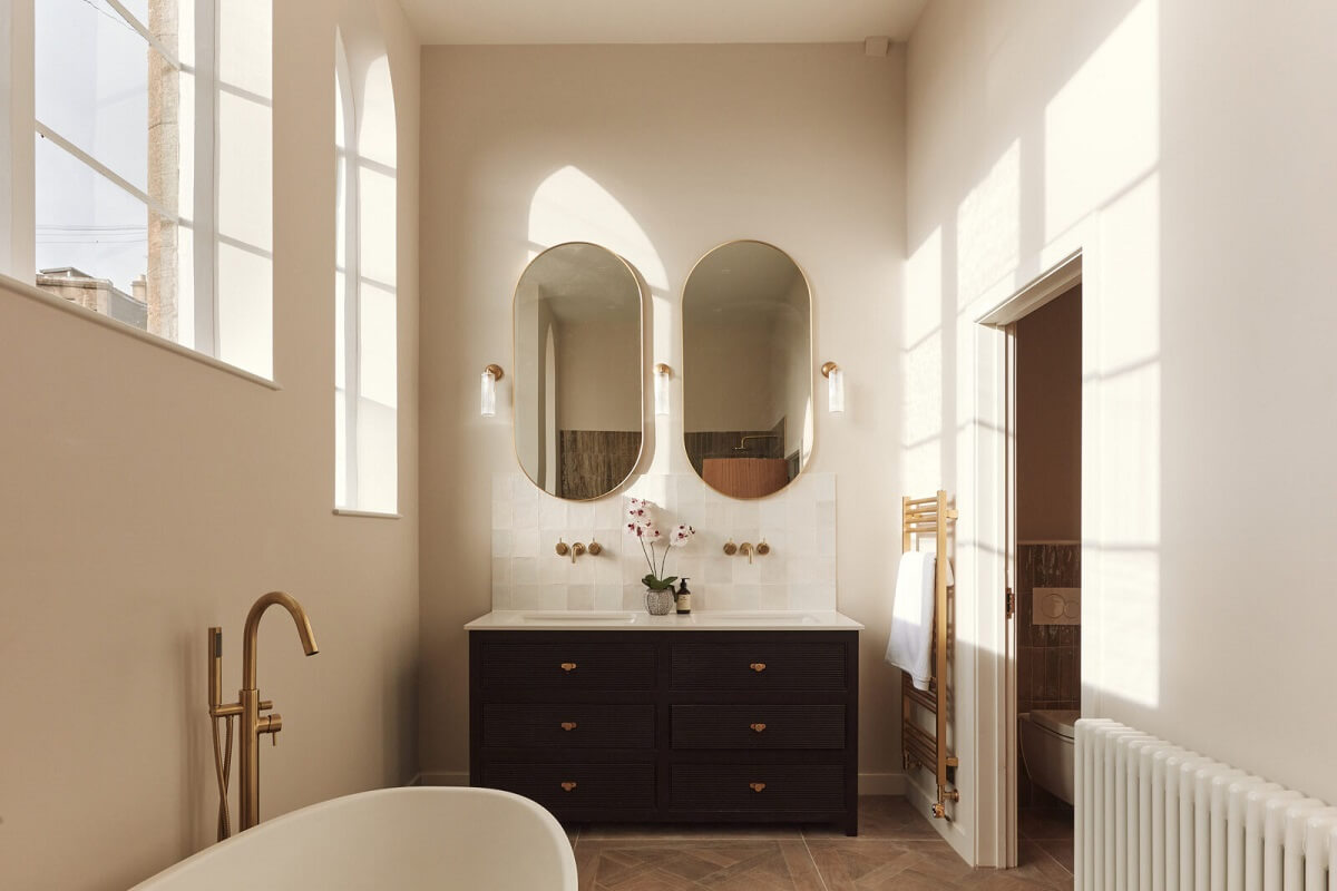 bathroom-freestanding-bath-double-sink-nordroom