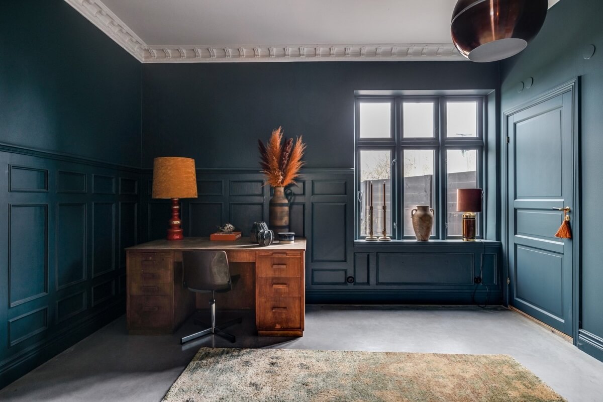 blue-home-office-vintage-wooden-desk-nordroom