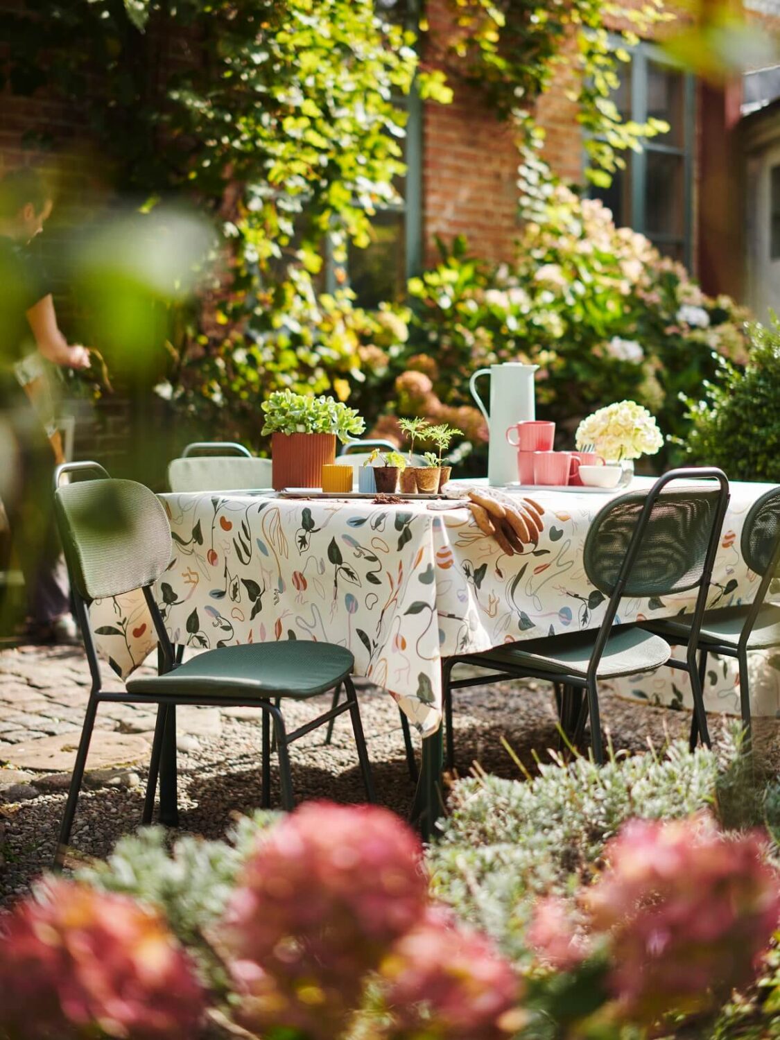 ikea-daksjus-new-collection-outdoor-dining-table-nordroom