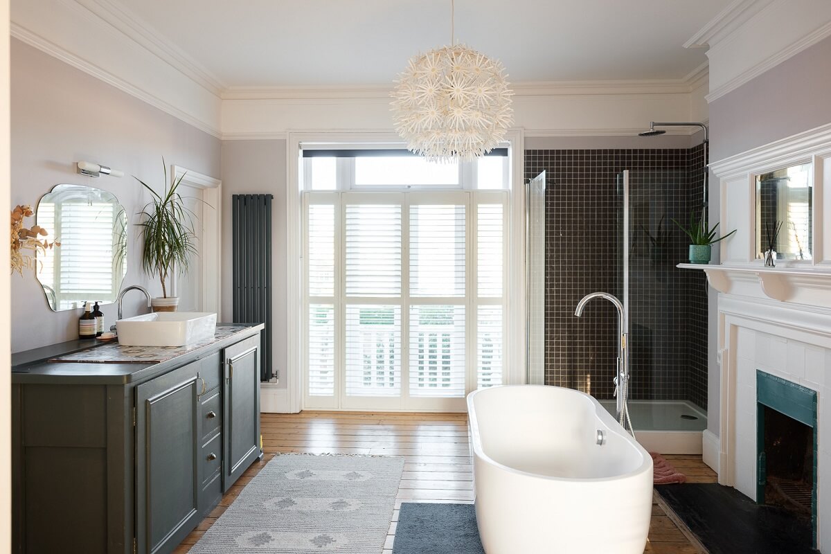 bathroom-freestanding-bath-black-tiles-nordroom