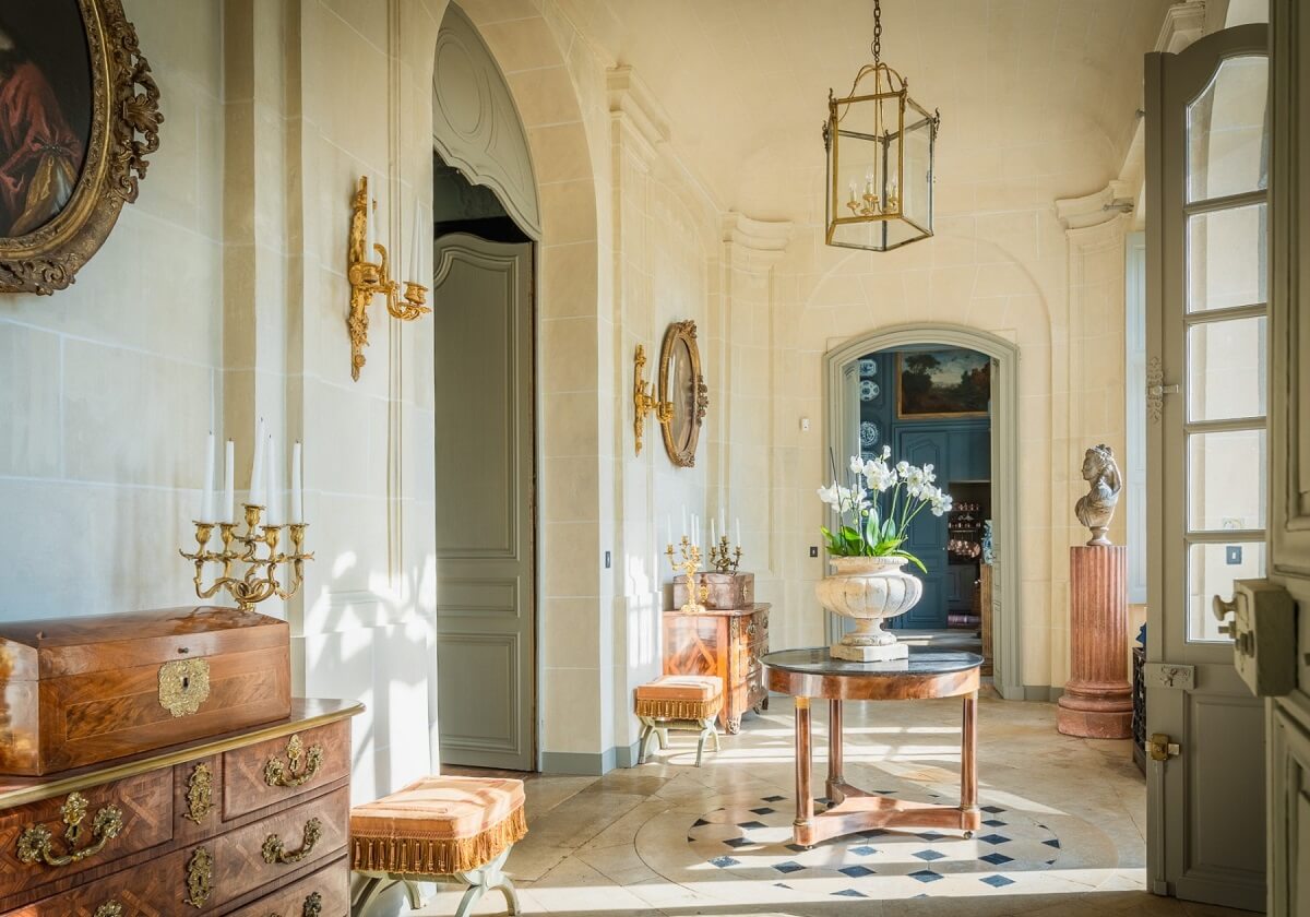 chateau hallway