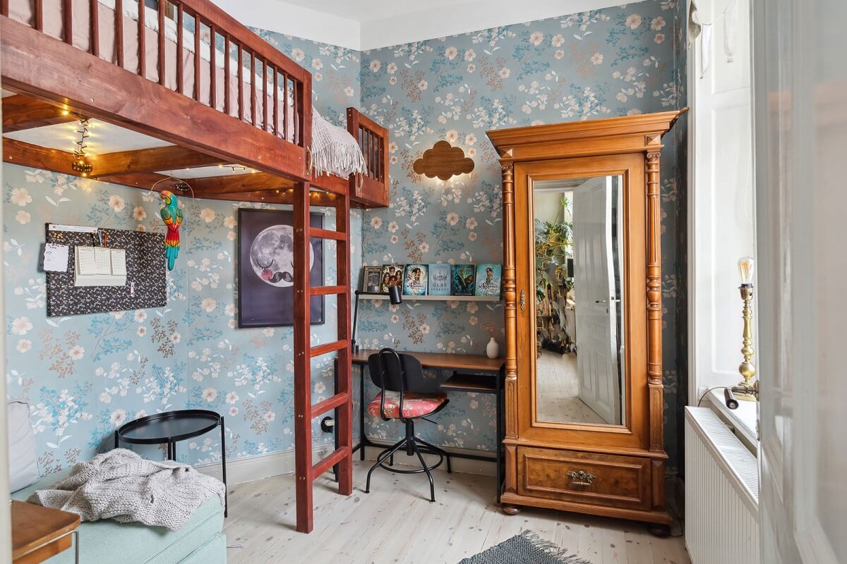 childrens-room-bunk-bed-blue-wallpaper-desk-nordroom