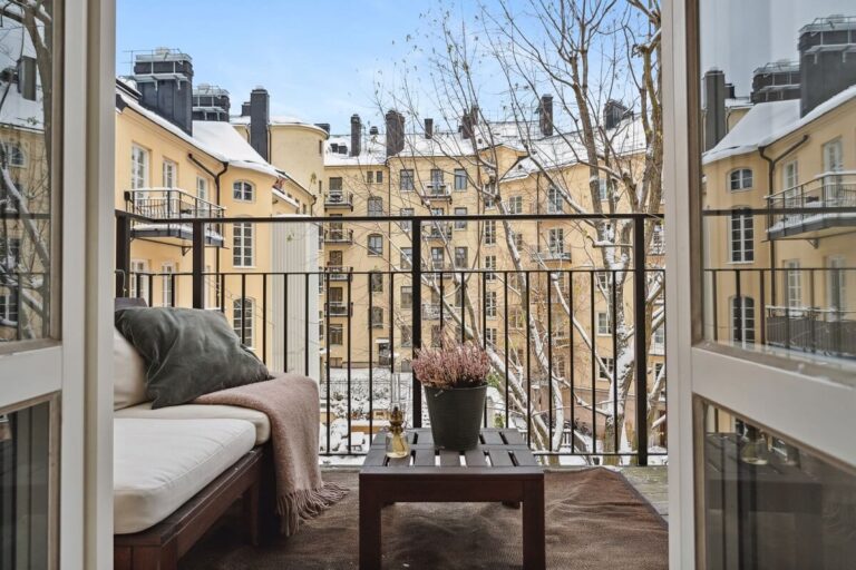 A Swedish Apartment with a Lovely Kitchen - The Nordroom