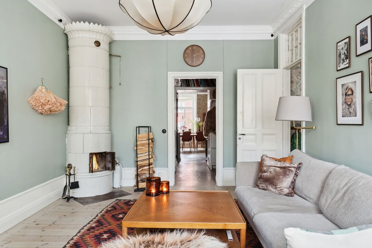light-scandinavian-living-room-round-fireplace-nordroom