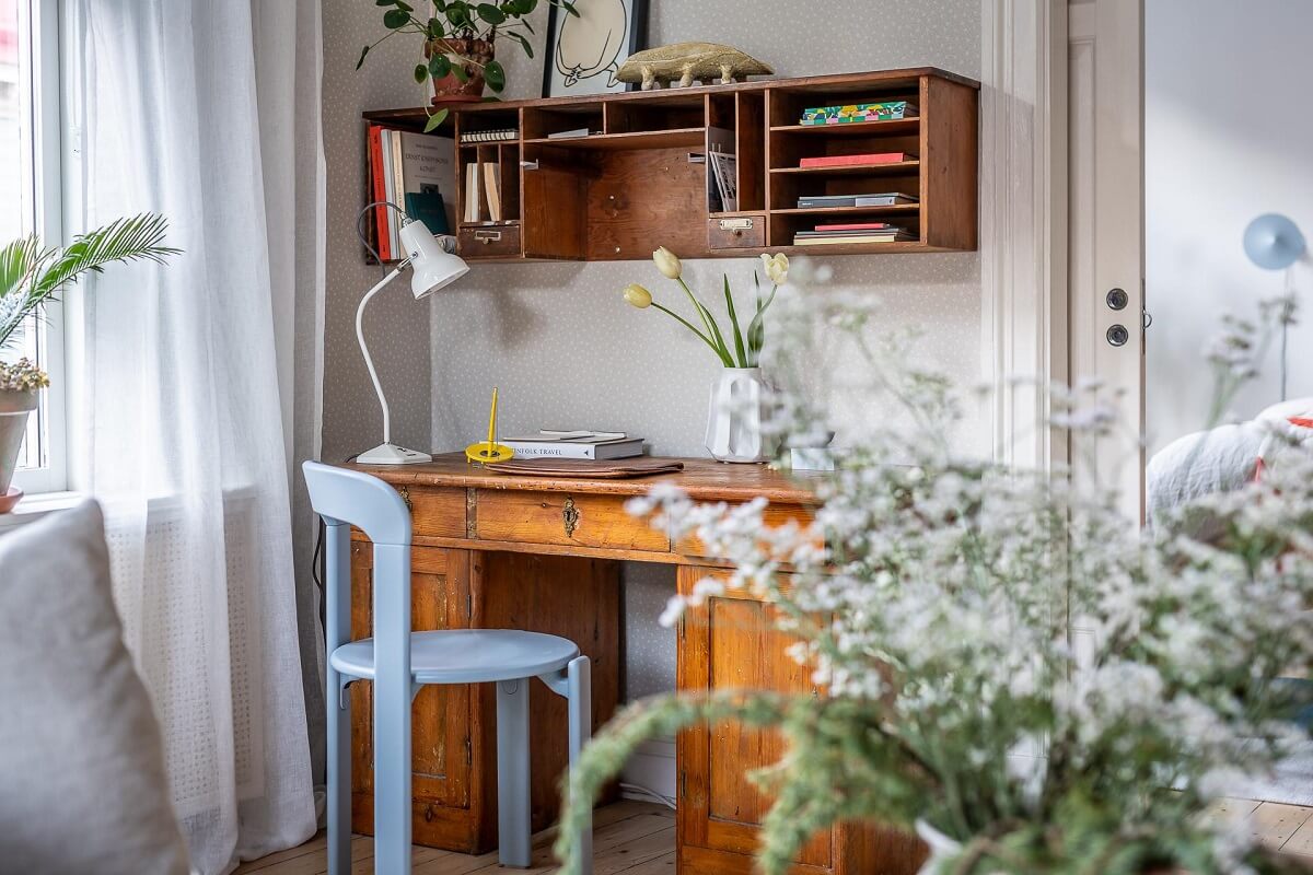 living-room-desk-pastel-blue-chair-nordroom