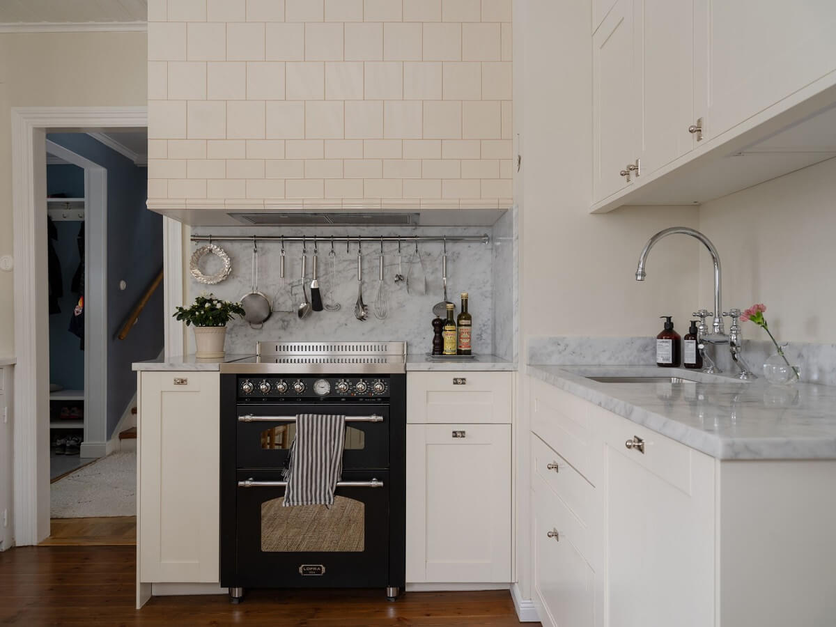 white kitchen swedish family home nordroom