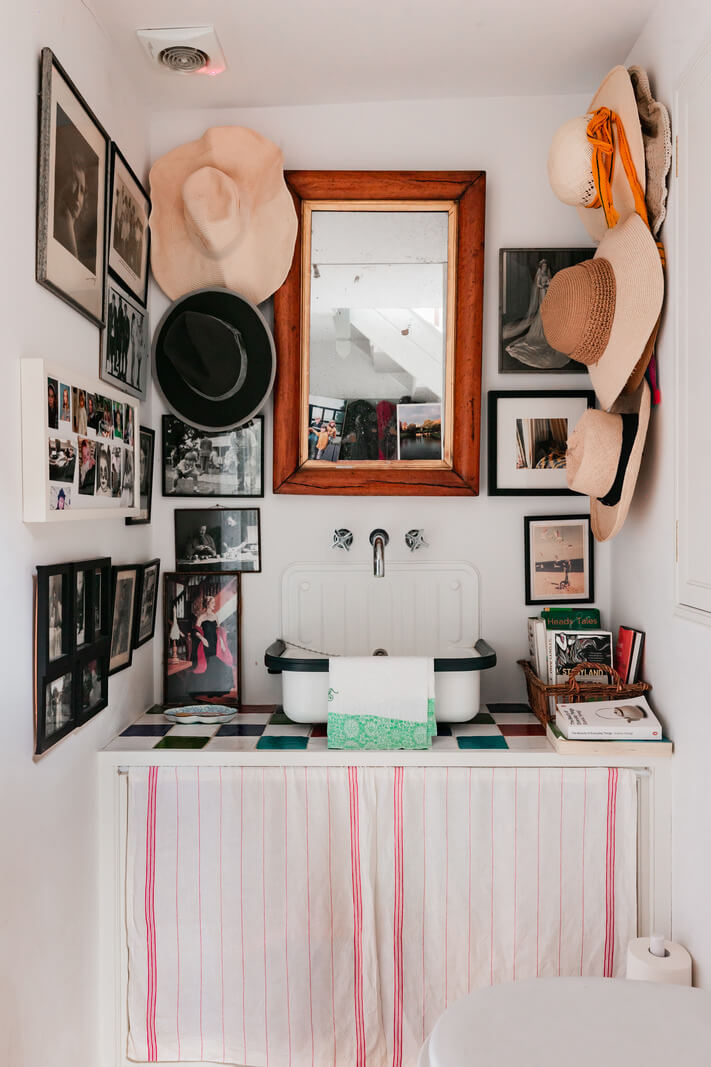 powder room