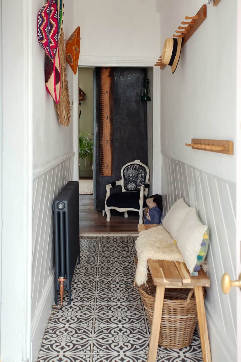 Stylish Small Entryway Ideas with Smart Storage Solutions - The Nordroom