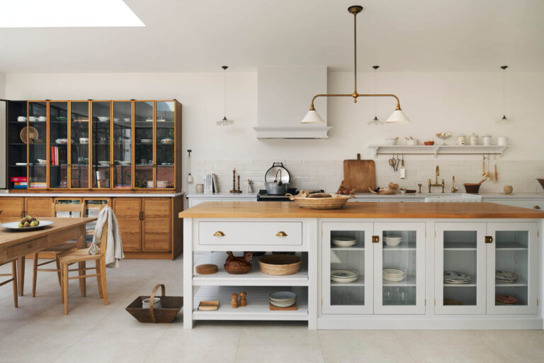 A Stylish White deVOL Kitchen in an Edwardian House - The Nordroom