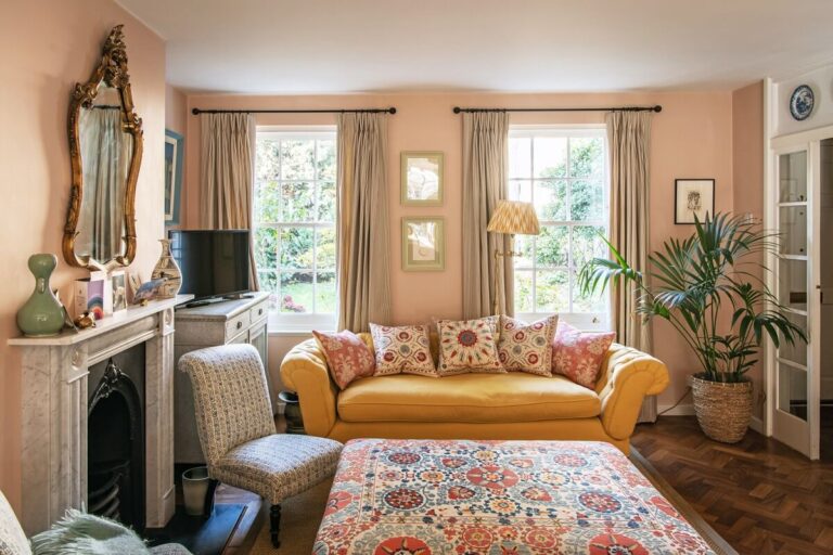 A Colorful Neo-Georgian House in London - The Nordroom