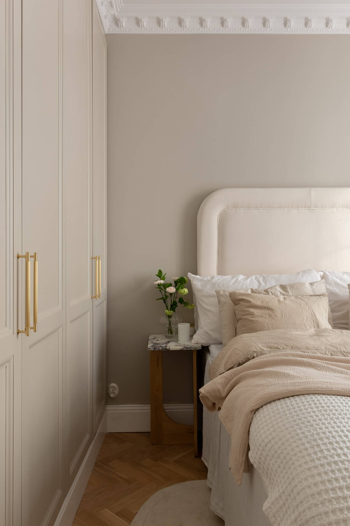 A Classic Look for a Swedish Apartment - The Nordroom