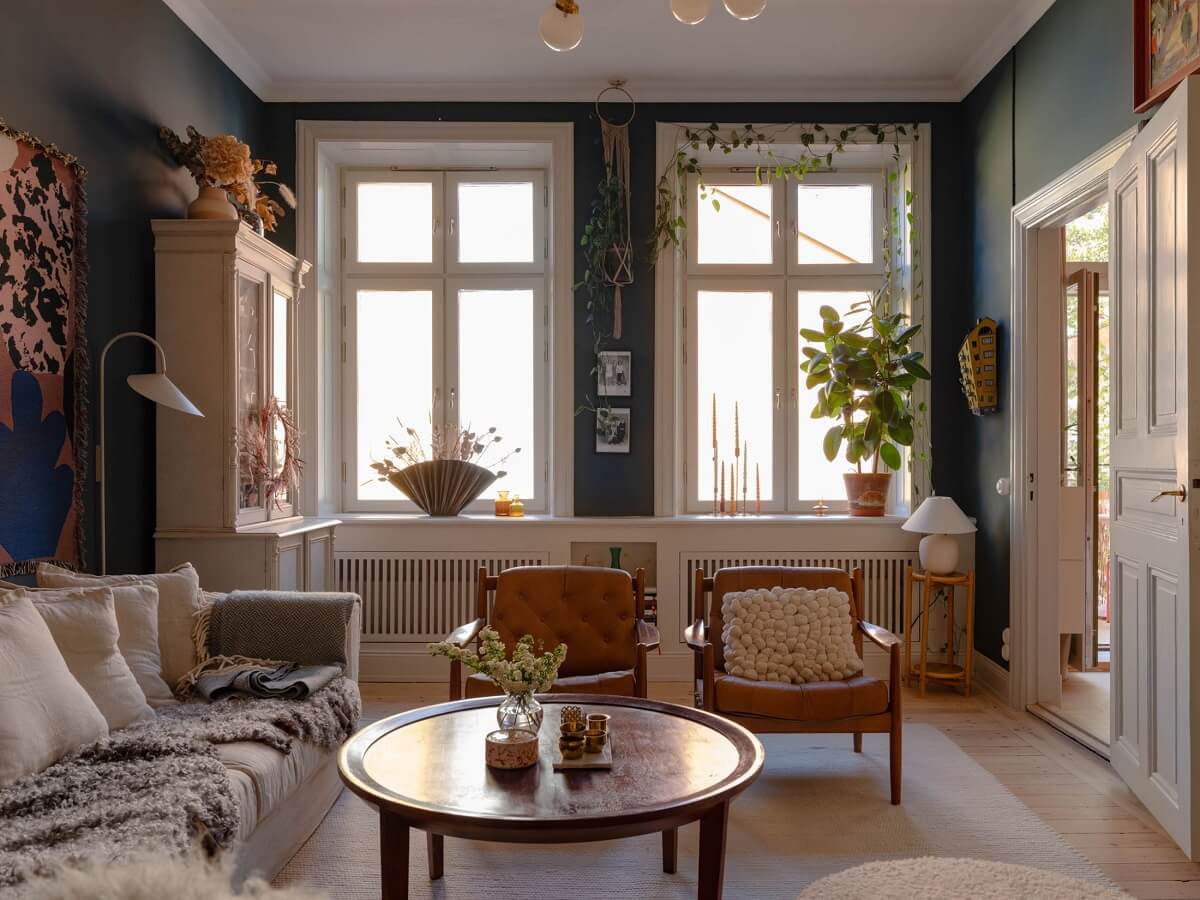 dark blue walls living room