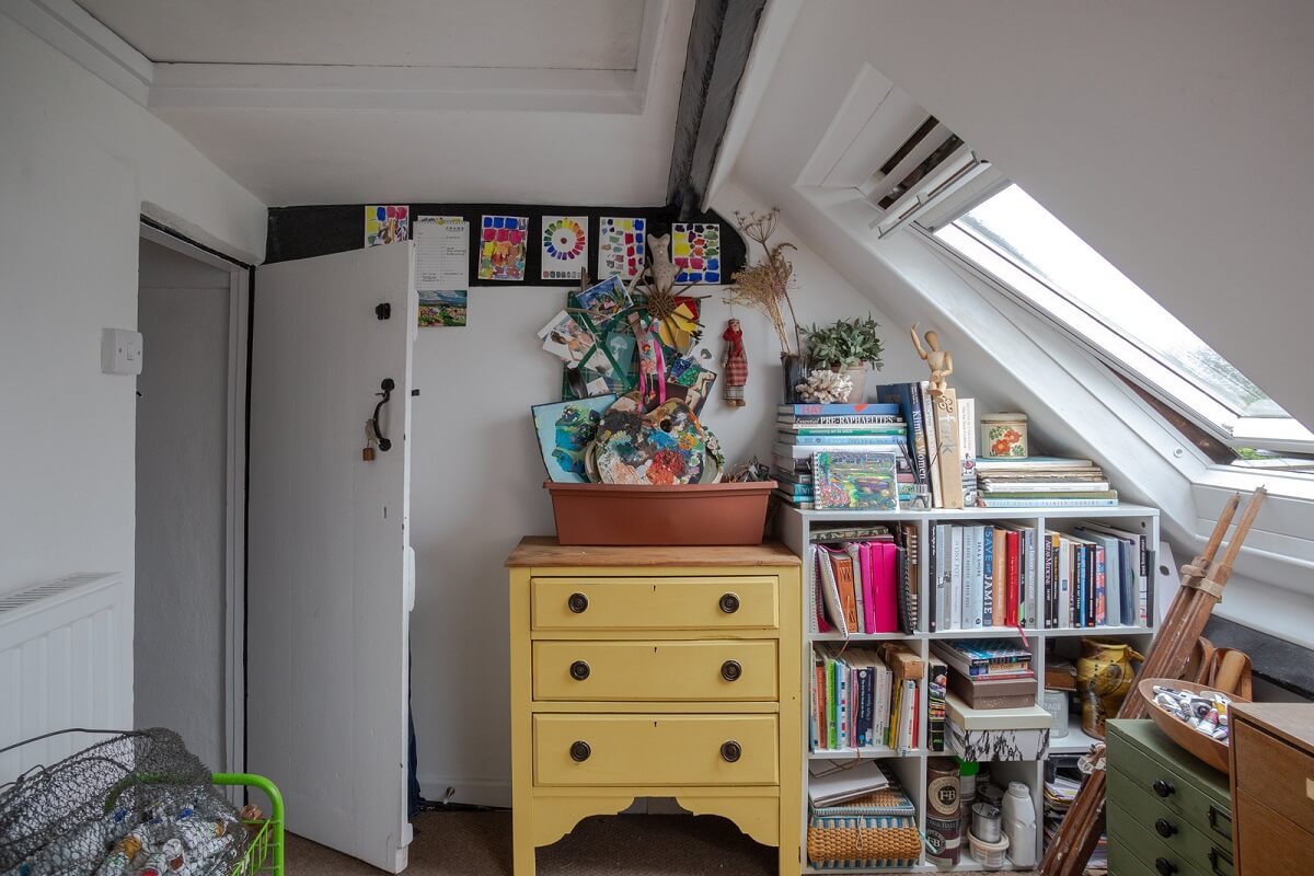 home atelier A Charming 400-Year-Old Cottage in England