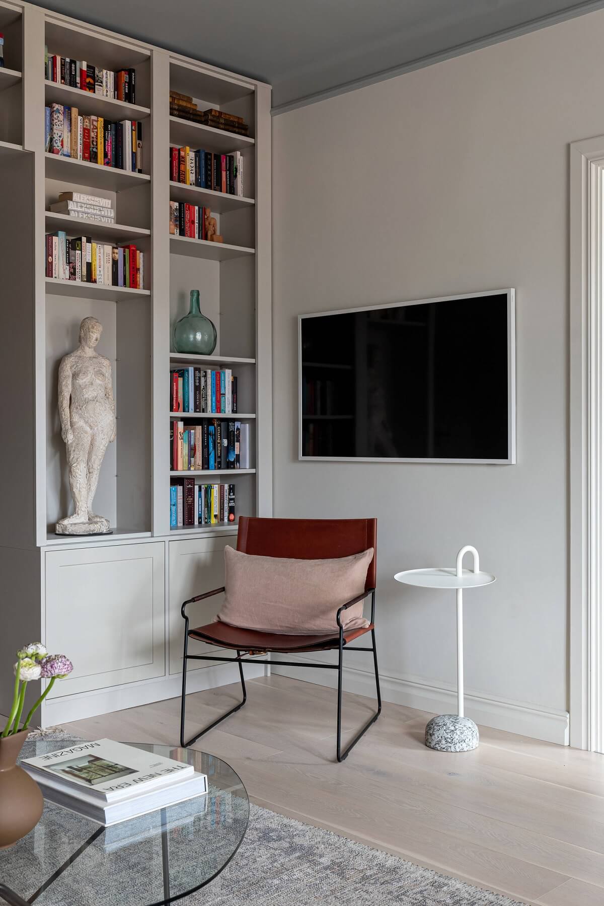 Photo inspiration: Visual Reference: A Stylish Renovated Stockholm Apartment With Built In Storage
